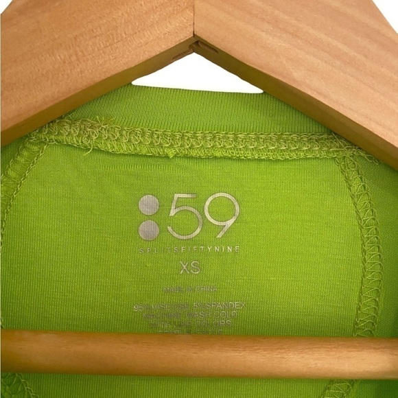 SPLITS59 NWT Neon Green Tank Top - Picture 3 of 4